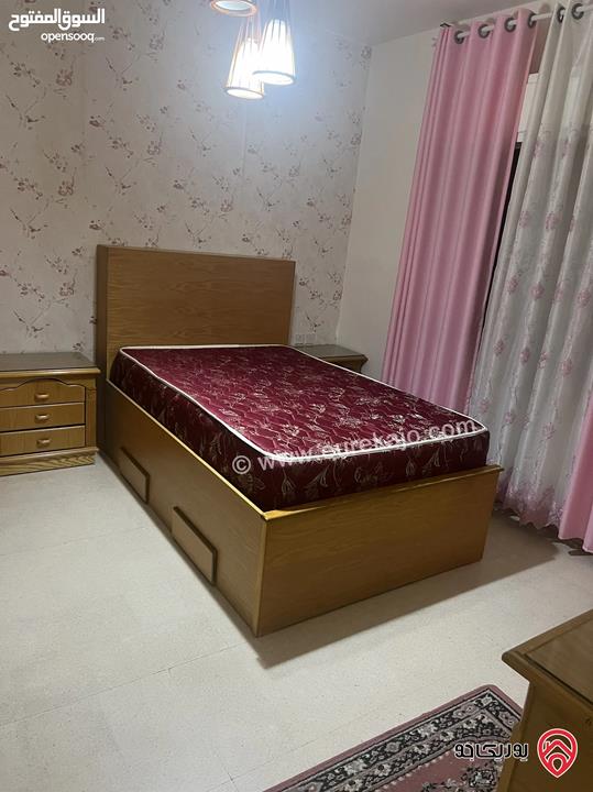 شقة مفروشة طابق اول مساحة 220م للايجار في عمان - خلدا