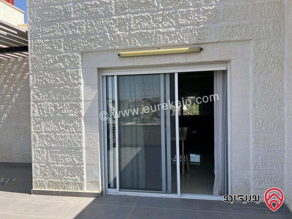 روف مساحة 140م داخلي و 40م خارجي للبيع في الفحيص