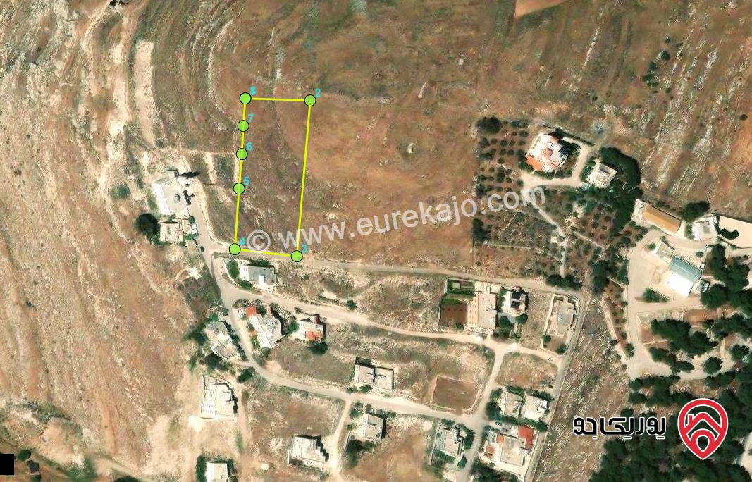 قطعه ارض مميزة في السلط مساحتها 5 دونم تقع على شارعين امامي وخلفي على شارع 20متر قريبه من مخيم الحسين للشباب جميع القطع المجاوره مفروزة سكن ج مقابل قطعه الداوود 600دونم 