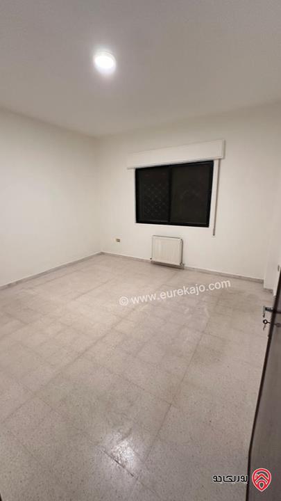 شقة طابق أول مساحة 110م للبيع في عمان - جبل المنارة