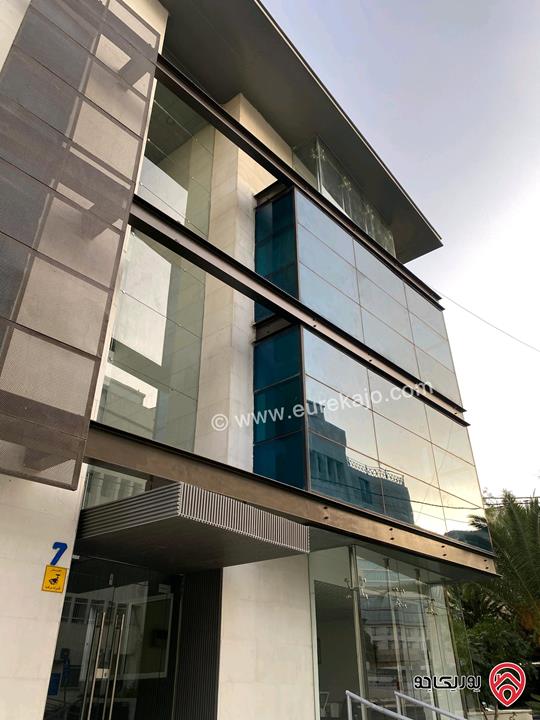 مجمع تجاري على أرض 258م للبيع في عمان قرب البوليفارد 