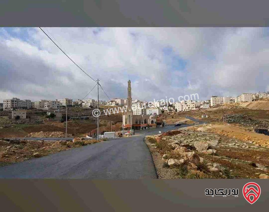 ارض مساحة 500م للبيع عمان - حي المنصور الجبيهة قرب مسجد خديجة أم المؤمنين 