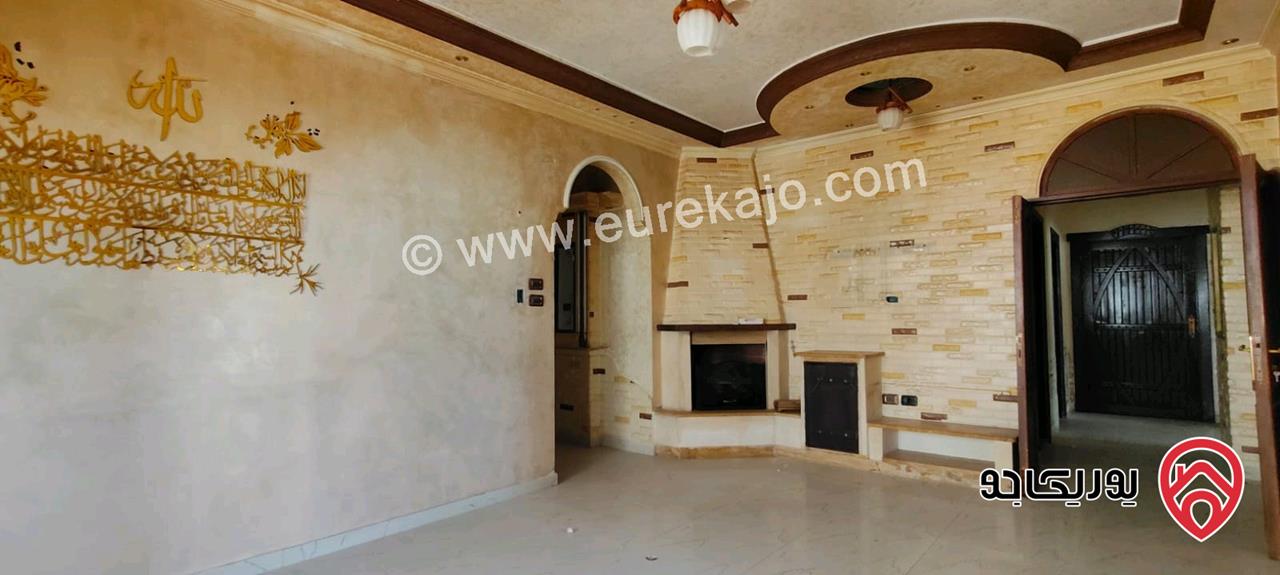 شقة طابق ثالث مساحة 200م للبيع في عمان - طبربور