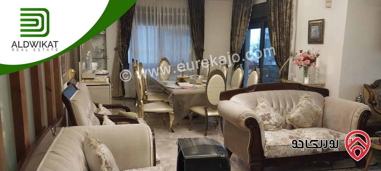 شقة طابقية للبيع في عمان - ضاحية الامير راشد طابق اول مساحة البناء 280م منطقة اسكانات حديثة وهادئة