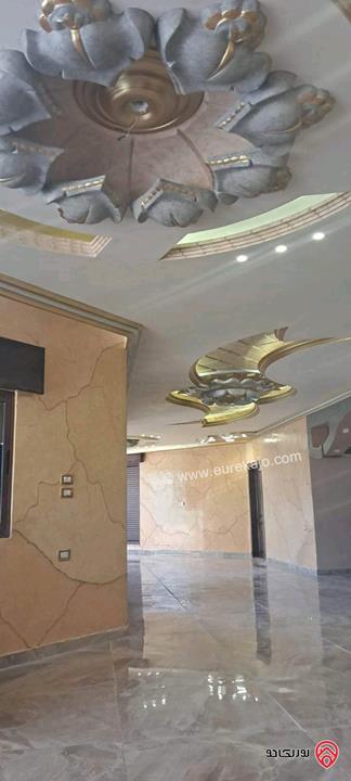 فيلا مساحة 450م على أرض 1066م للبيع في اربد - الرمثا 