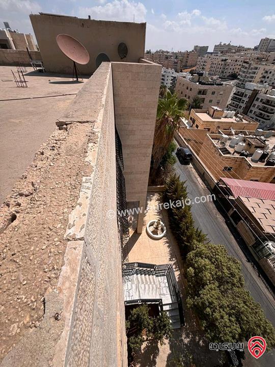 عمارة 3 طوابق على أرض 1 دونم و 14م للبيع في عمان - طبربور