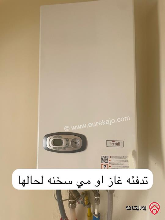 روف طابق ثالث مساحة 135م للبيع في أجمل مواقع الفحيص قرب دوار القيامة مواصفات مميزة و في حالة الجديد