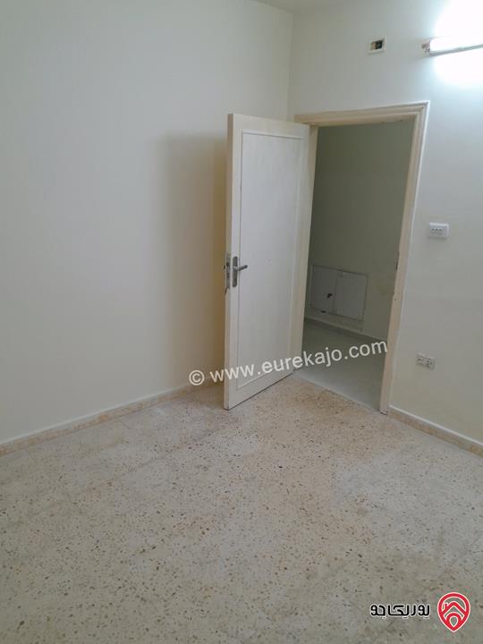 شقة مؤجرة طابق أول مساحة 115م للبيع في اربد - الحي الشرقي