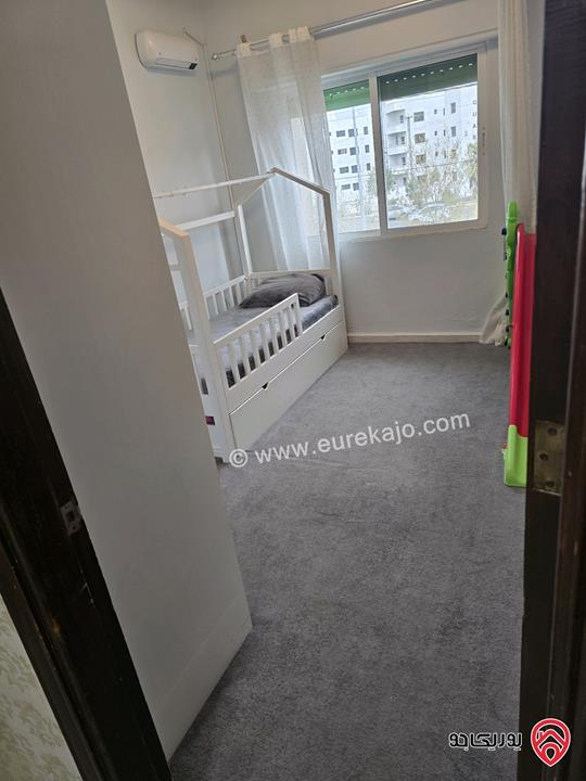 شقة مساحة 110م طابق أول للبيع مفروشة في عمان - الجبيهة