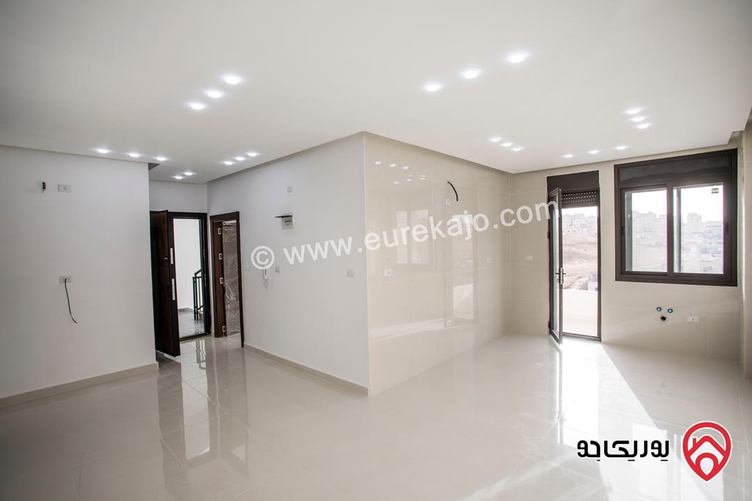 شقة طابق أرضي مساحة 118م مع مدخل مستقل للبيع في عمان - ابو علندا كاش او اقساط