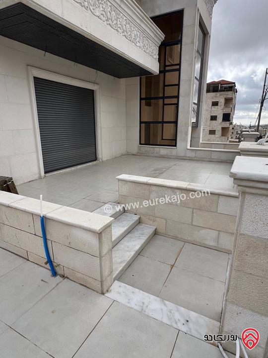 شقة طابقية جديدة ارضية مساحة 231م داخلي و90م ترسات وكراج سيارة خاص للبيع في عمان - الجبيهة - حي المنصور