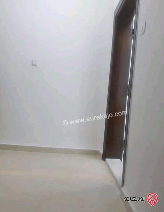 شقة ديلوكس مجددة بالكامل طابق اول مساحة 120م للايجار في عمان - حي نزال