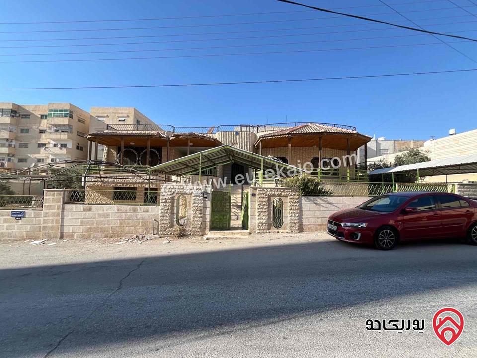 ڤيلا مساحة 350م على أرض 1 دونم للبيع في الزرقاء الجديدة