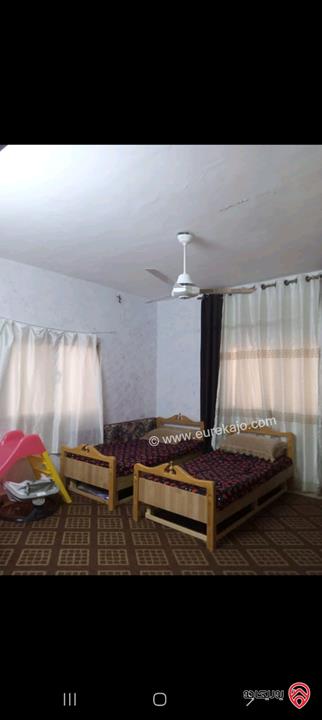 منزل مستقل مساحة 160م على أرض 306م للبيع في المفرق ايدون بني حسن طابقين