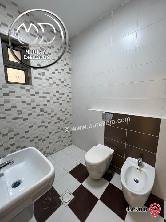 شقة جديدة للبيع في عمان - دير غبار طابق اول مساحة 280م 4 نوم تشطيبات و ديكورات عصرية فاخرة بسعر مغري جداً