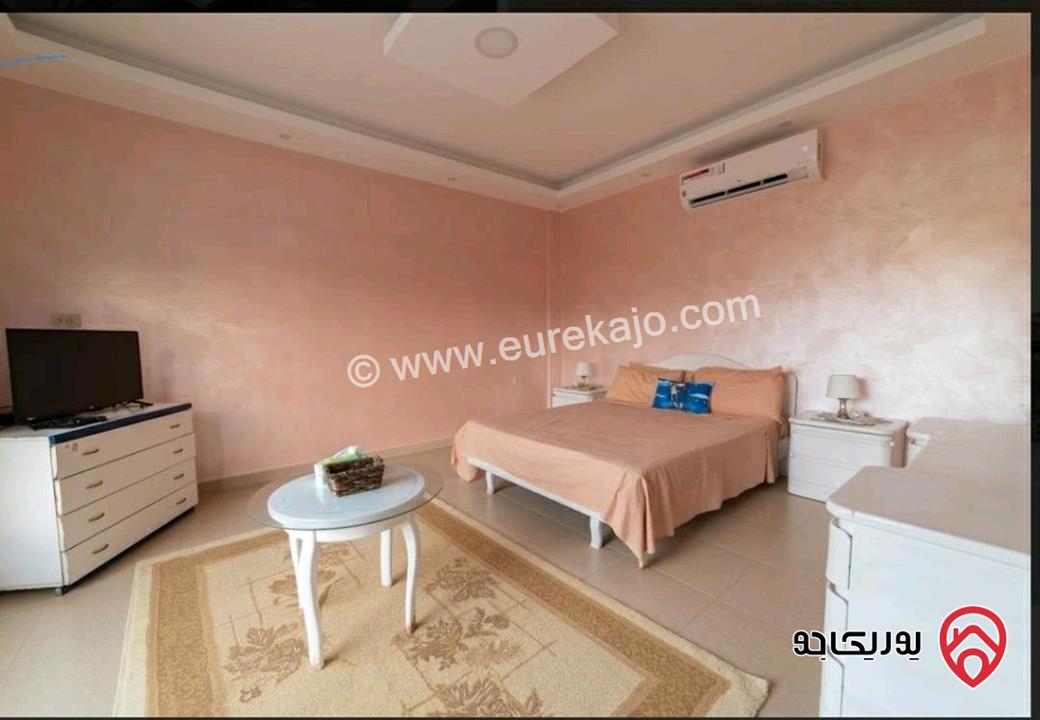 شـاليه مـفروش مساحة الأرض 550م والبناء 150م للبيع في البحر الميت منطقة الشونة الجنوبية الجوفة