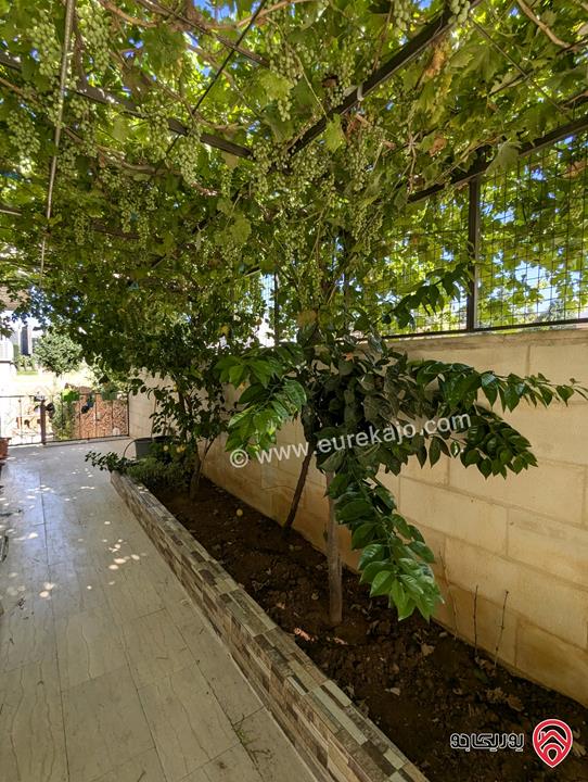 ڤيلا مساحة 700م على أرض 815م للبيع في عمان - مرج الحمام بلعاس