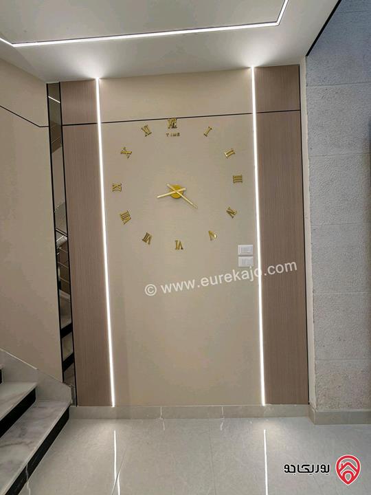 شقة ارضية فخمة مساحة 145م داخلي و 70م خارجي للبيع في عمان - الجاردنز