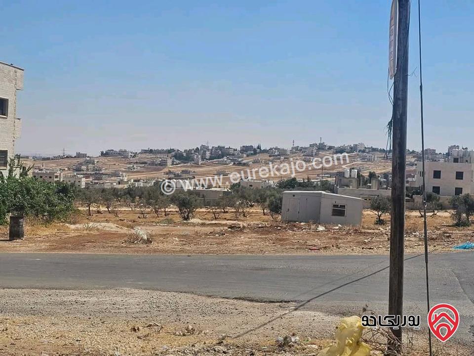 قطعة ارض تجاري مميزة مساحة 3 دونم و 594م للبيع في عمان - اجمل مناطق جاوا على 4 شوارع 