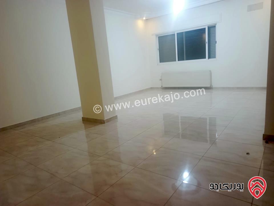 شقة طابق أول مساحة 200م للايجار في عمان - ام السماق 