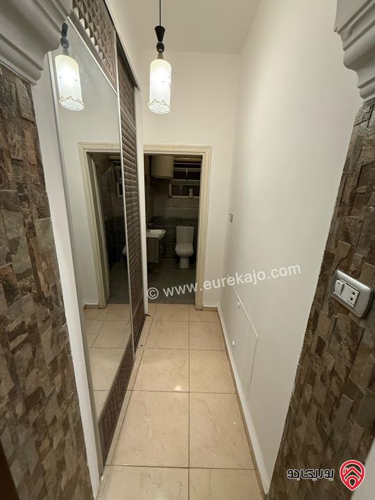 شقة مساحة 170م طابق ثاني مع مصعد عمارة هادئة عائلات للإيجار  في عمان - دير غبار