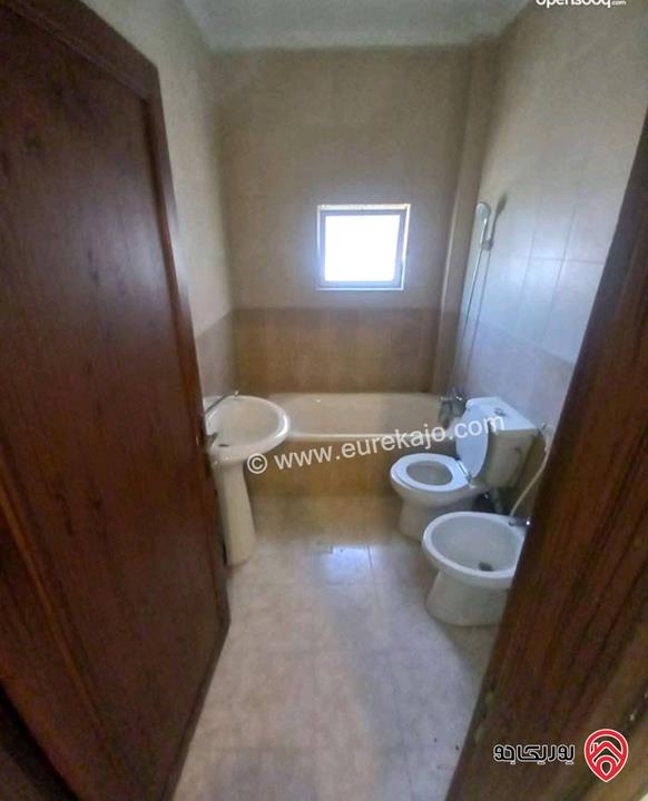 شقة طابق أول مساحة 160م للبيع في الزرقاء - البتراوي