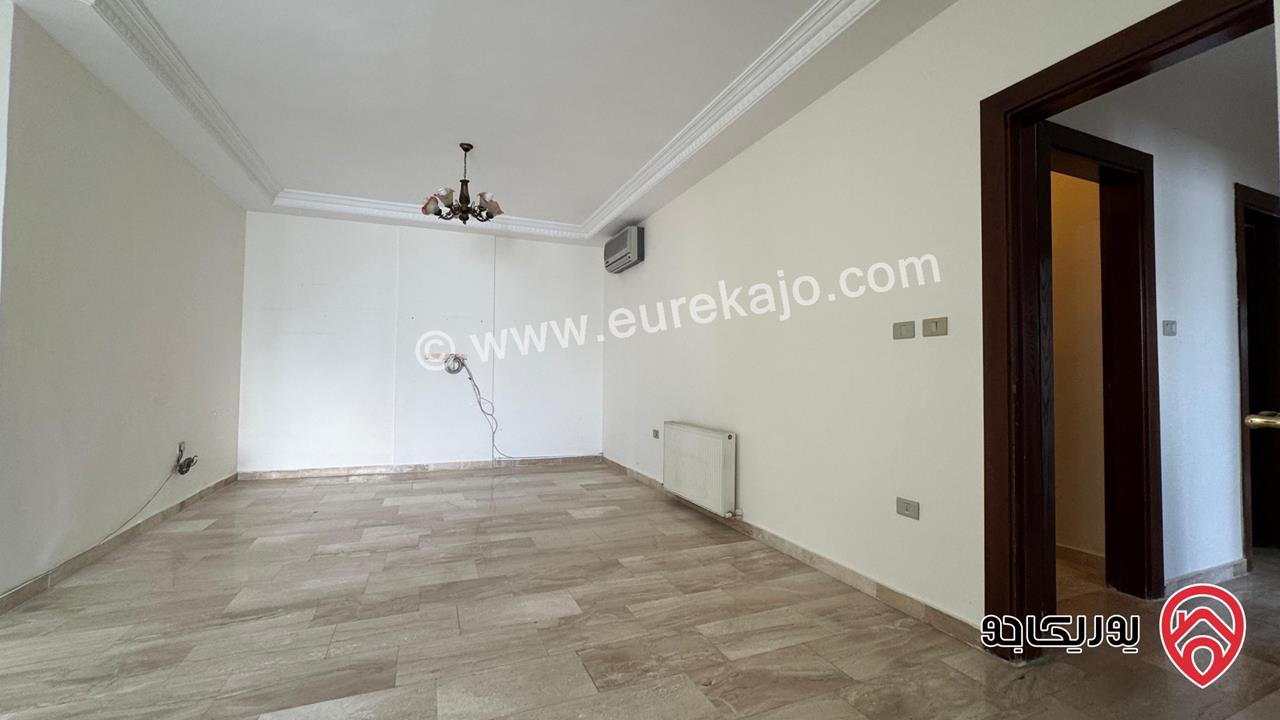 Unfurnished 4 Bedroom Apartment 300 Sqm for rent in Amman - 5th Circle
