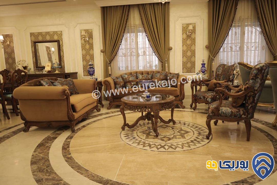 فيلا فاخرة مساحة الأرض 938م ومساحة البناء 1040م للبيع في عمان - ابو نصير  