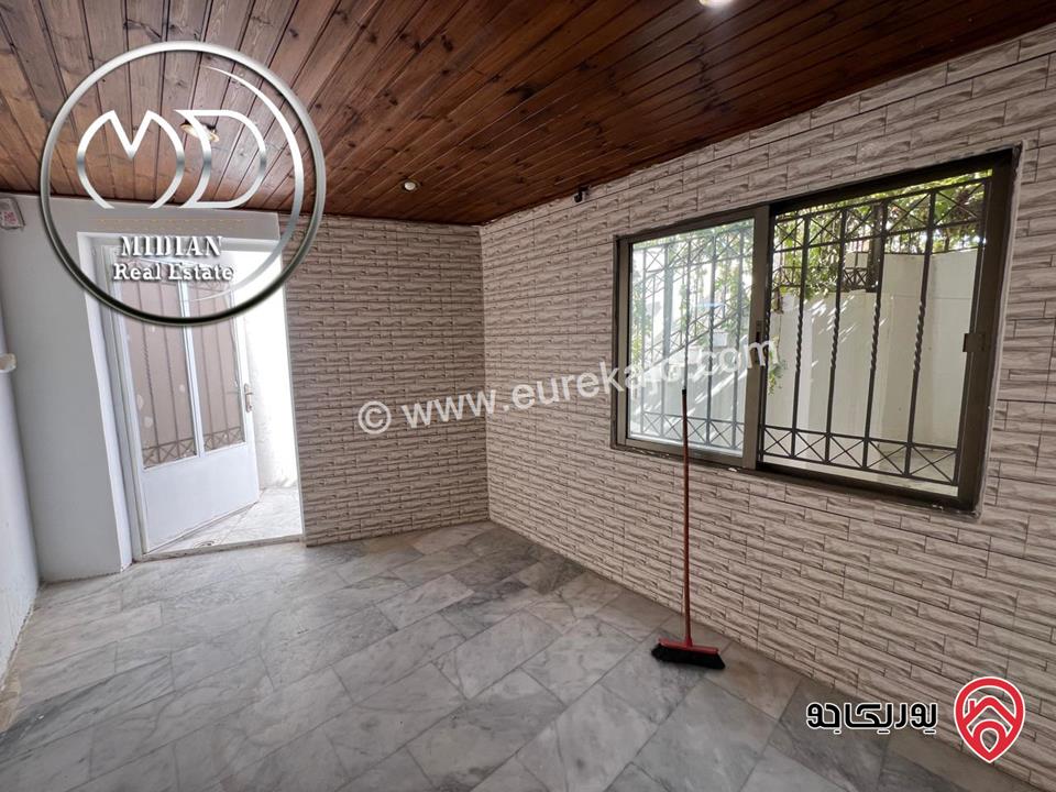 شقة شبه ارضي للبيع في عمان - ضاحية الرشيد مساحة 165م مع ترس و حديقة 50م سوبر ديلوكس بسعر مميز