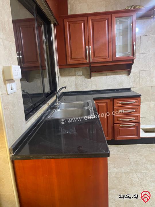 شقة شبه ارضية مساحة 168م داخلي و 100م خارجي للبيع في عمان - ضاحية الرشيد