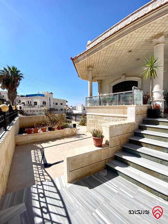 بيت مستقل مساحة 1400م على أرض 848م للبيع في عمان - ابو علندا اسكان الكهربا 