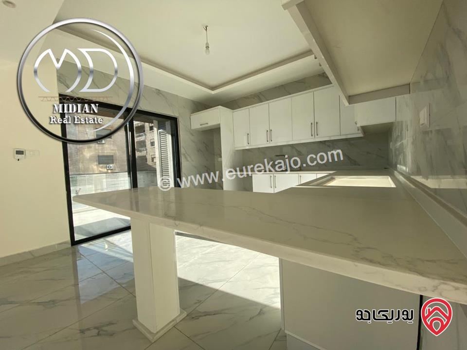 شقة دوبلكس فارغة للايجار طابق أخير مع روف في عمان - دير غبار مساحة 220م مع تراسات تشطيبات و ديكورات عصرية فاخرة