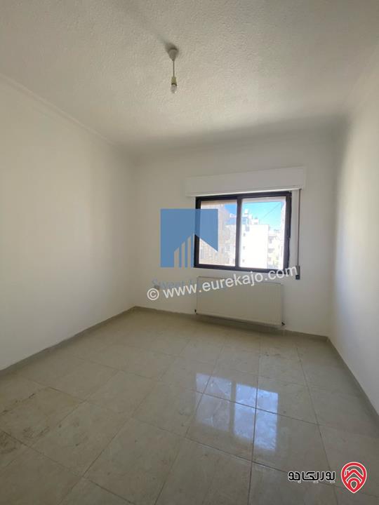 شقة مميزة طابق ثالث 150م مع روف 120م للبيع في عمان - الجندويل