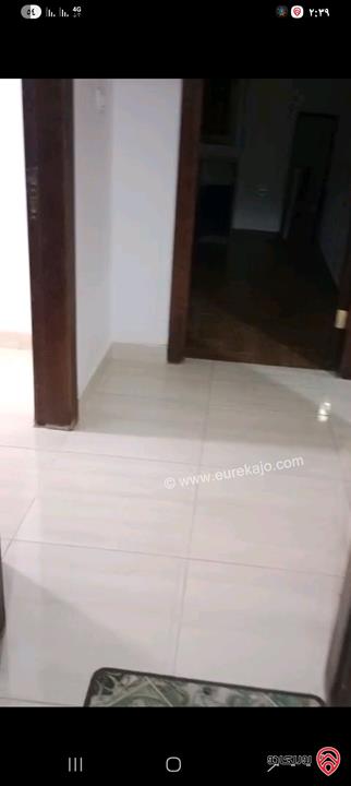 شقة طابق أرضي معلق مساحة 135م للبيع في عمان - البنيات