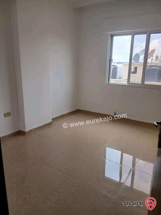 شقة طابق ثالث مساحة 110م للبيع في عمان - البيادر