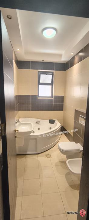 شقة مساحة 218م طابق ثاني للبيع في عمان - خلدا 