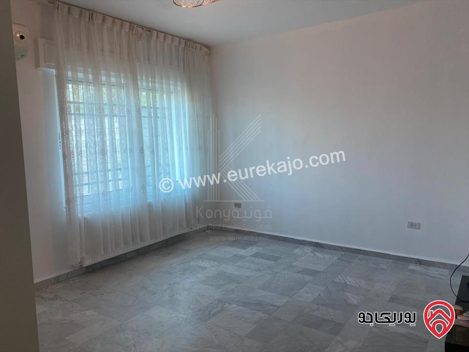 فيلا مفروشة فاخرة مساحة 418م على أرض 400م للايجار في عمان - خلدا