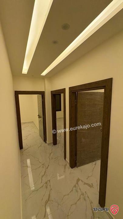 شقة طابق رووف مساحة 143م للبيع في العقبة - التاسعة