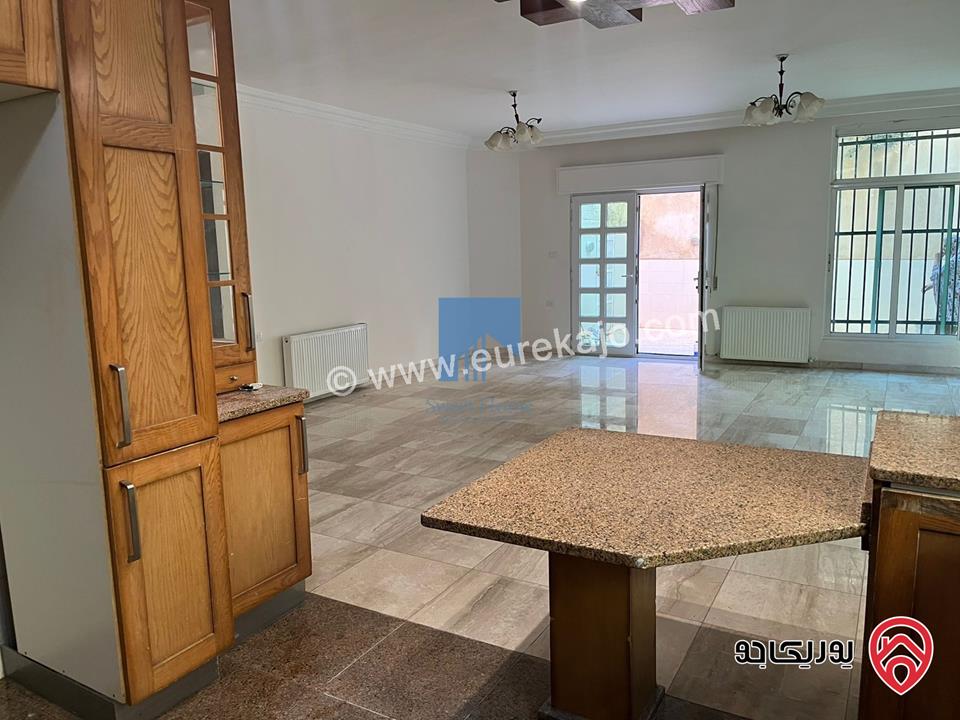 شقة شبه أرضية مساحة 143م داخلي مع ترسات 100م للبيع في عمان - عرقوب خلدا