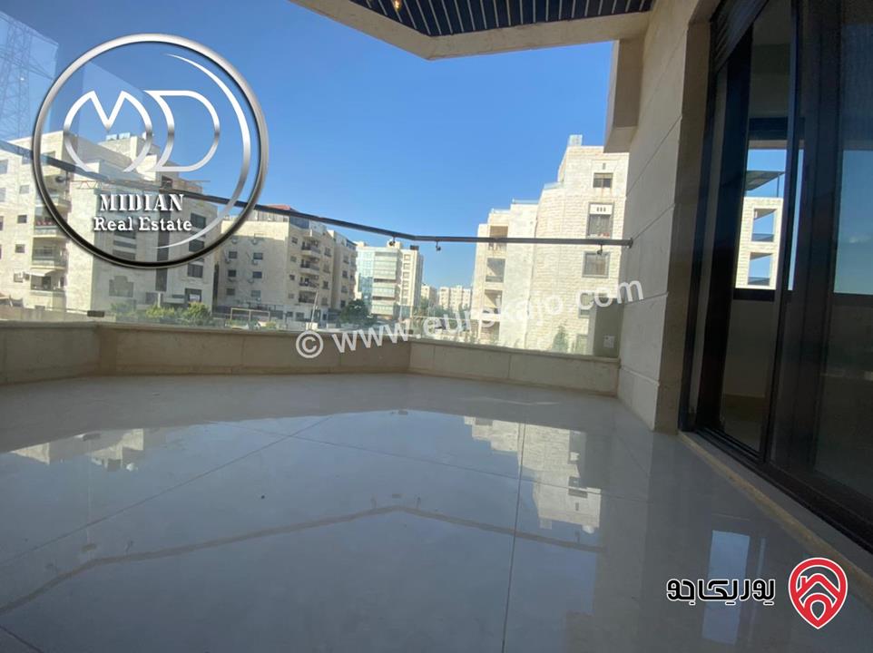 شقة جديدة للبيع في عمان - خلدا العوجانية مساحة 235م طابق أول 4 نوم تشطيبات ديكورات فاخرة اطلالة جميلة بسعر مميز