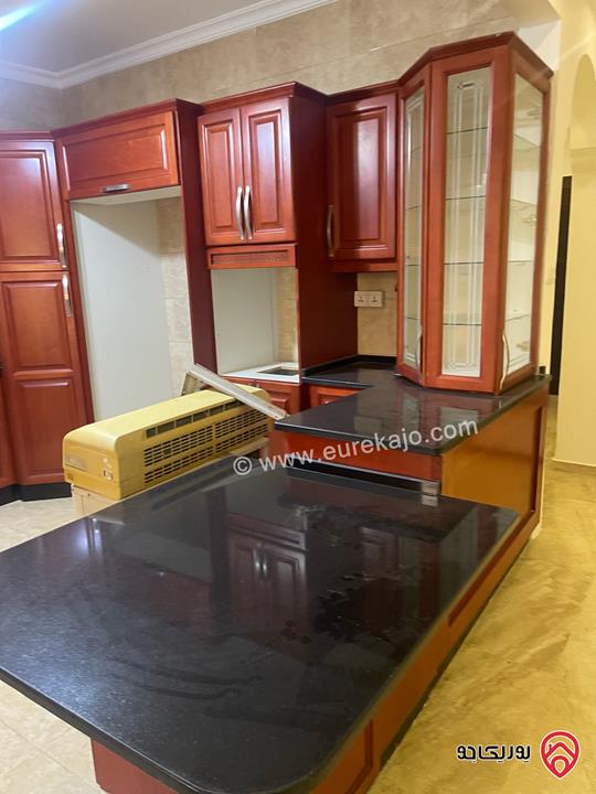 شقة شبه ارضية مساحة 168م داخلي و 100م خارجي للبيع في عمان - ضاحية الرشيد