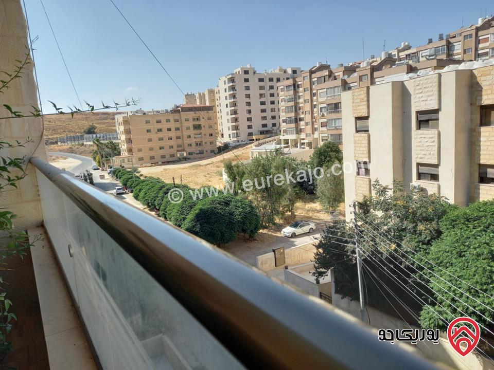 شقة مع روف مستقل المساحة الكلية 300م للبيع في عمان - تلاع العلي خلف سوق السلطان 