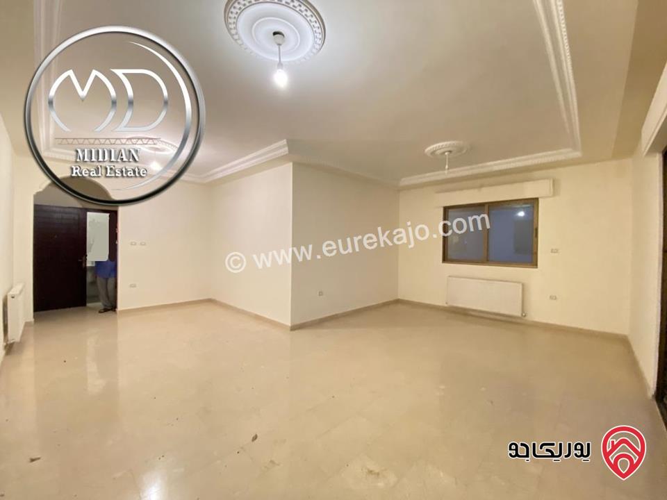 شقة شبه أرضي فارغة للايجار الرابية مساحة 170م مع ترس تشطيبات سوبر ديلوكس بسعر مميز