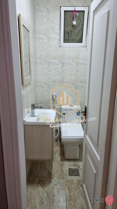 شقة شبه ارضي مساحة 140م للايجار في عمان - الياسمين 