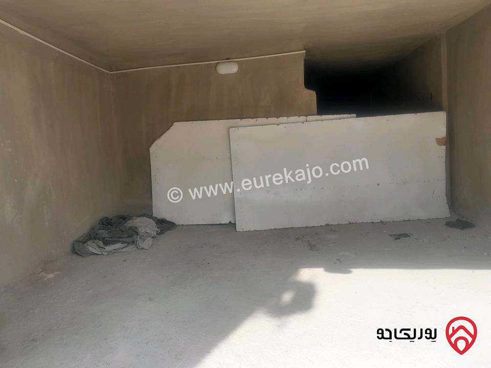 منزل مستقل مساحة 130م على أرض 294م للبيع في الزرقاء - حي جبر