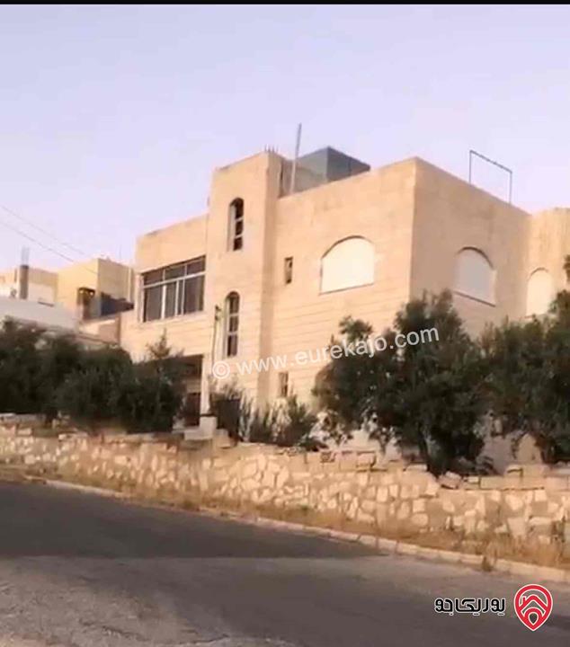 فيلا طابقين على أرض 850 متر مربع للبيع في عمان - شفا بدران