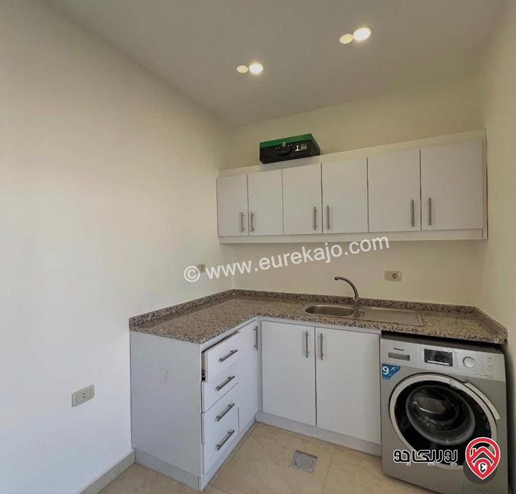 شقة مساحة 190م مع روف 60م وترس 70م للبيع في عمان - دير غبار