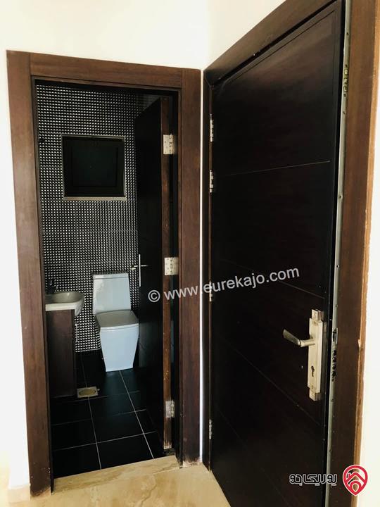 شقة طابق ثالث مساحة 205م مع روف 25م للبيع في عمان - الكرسي