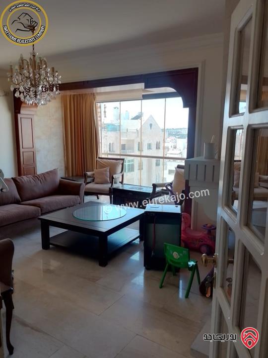 شقة طابقية فاخرة للبيع في خلدا - العوجانية  - قرب مدارس المعارف طابق ثالث 340م تشطيب سوبر ديلوكس