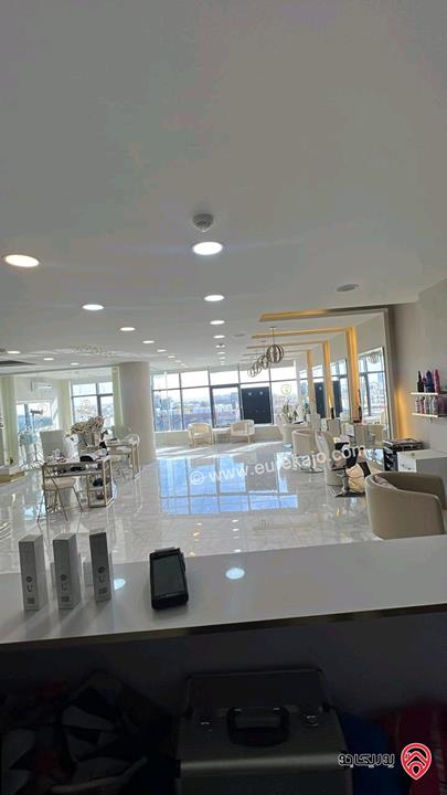 صالون ستاتي مساحة 140م للبيع في عمان - خلدا